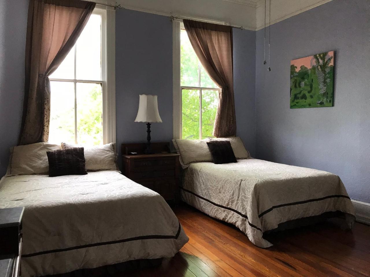 The Mardi Gras House Bed & Breakfast โมบิล ภายนอก รูปภาพ