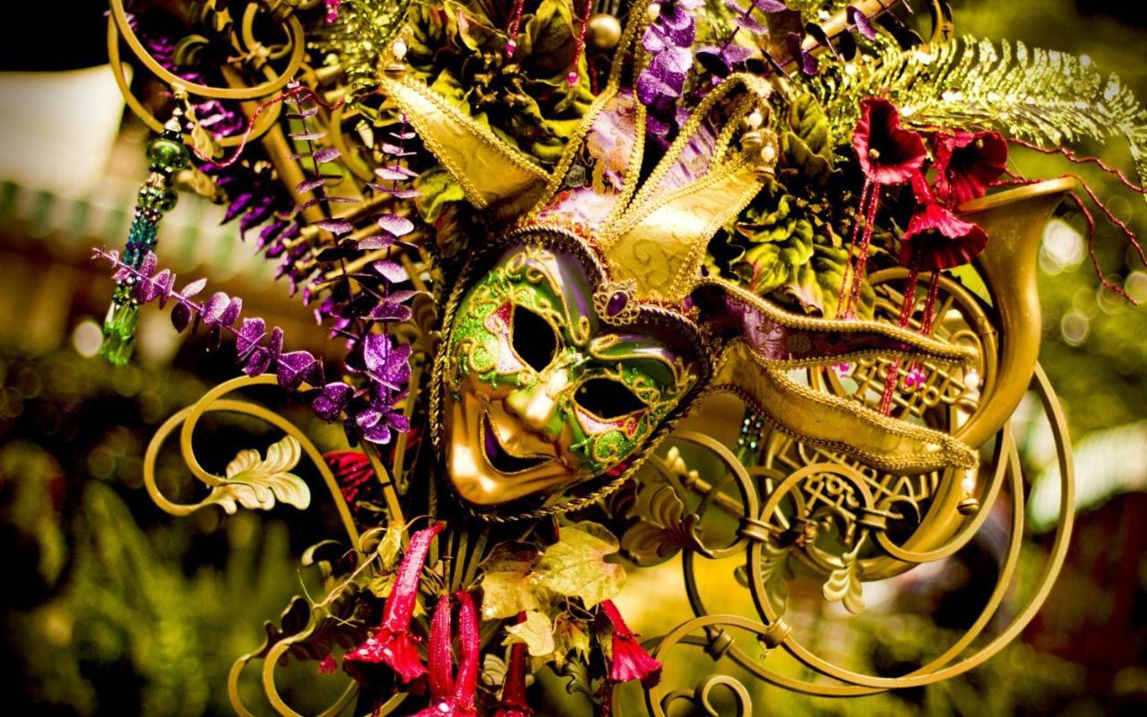 The Mardi Gras House Bed & Breakfast โมบิล ภายนอก รูปภาพ